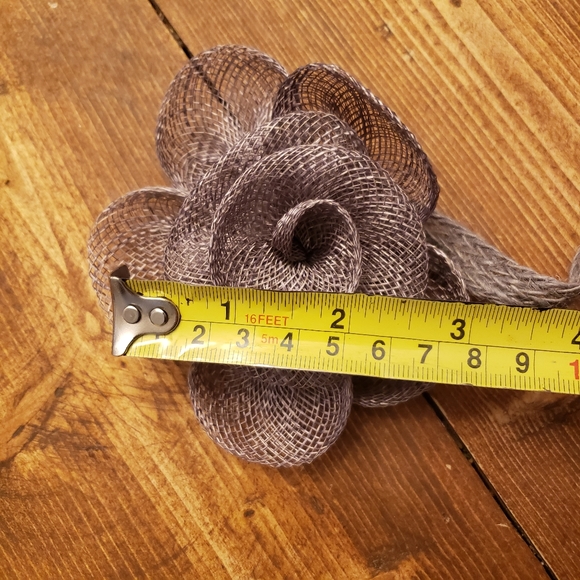 New - Flower Shape Magnetic Curtain drapery Tieback linen rope material grey (2) - Picture 5 of 9